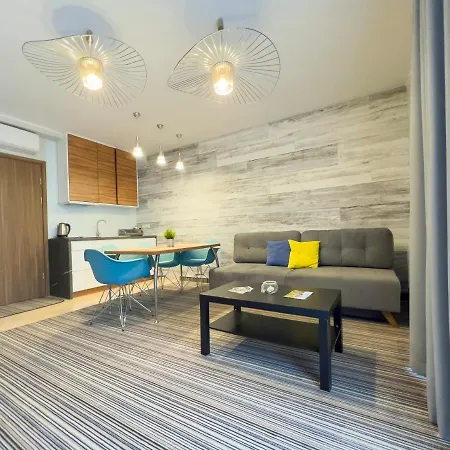 Hotel apartamentowy Luxury Krynica -apartamenty No 1 With Swimming Pool Krynica Morska