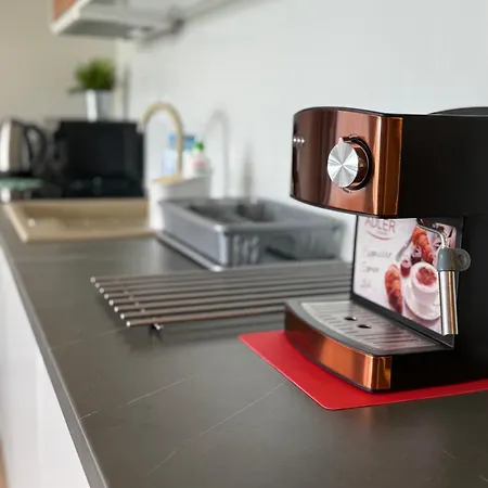 Aparthotel Luxury Krynica -apartamenty No 1 With Swimming Pool 3*