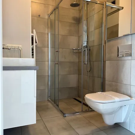 Luxury Krynica -apartamenty No 1 With Swimming Pool Lägenhetshotell