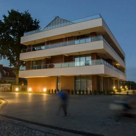 Luxury Krynica -apartamenty No 1 With Swimming Pool Krynica Morska