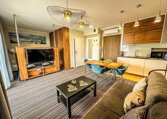 Aparthotel Luxury Krynica -apartamenty No 1 With Swimming Pool 3*