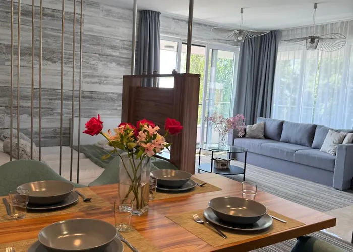 Luxury Krynica -apartamenty No 1 With Swimming Pool Krynica Morska